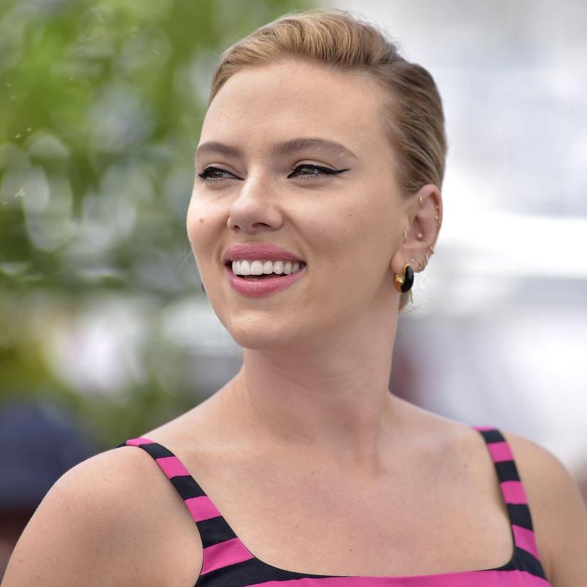 Scarlett Johansson feet